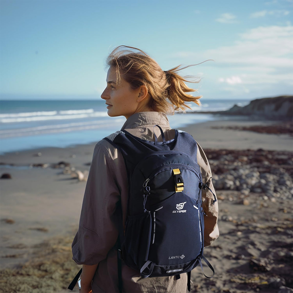 Small Hiking Backpack - 15L Travel Daypack Lightweight Bag Water Resistant Hiking Backpacks for Women Men