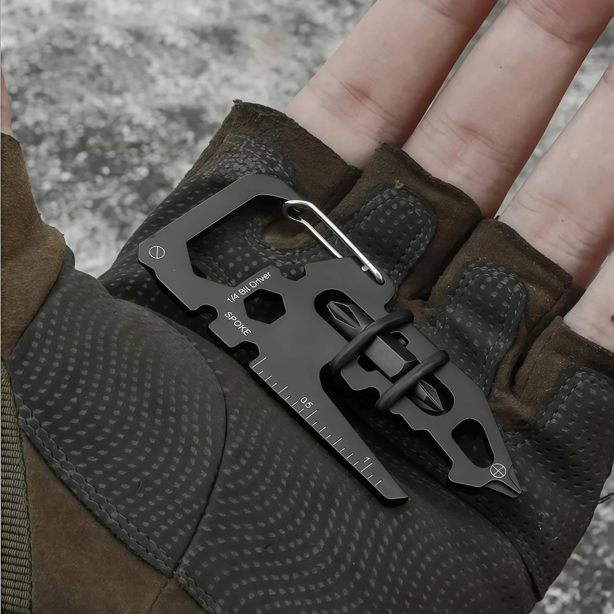 Multifunctional Stainless Steel Carabiner Keychain,Bottle Opener Multi-Tool Card,Portable Outdoor Tool for Camping Climbing EDC