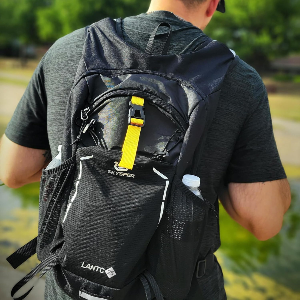 Small Hiking Backpack - 25L Travel Daypack Lightweight Bag Water Resistant Hiking Backpacks for Women Men