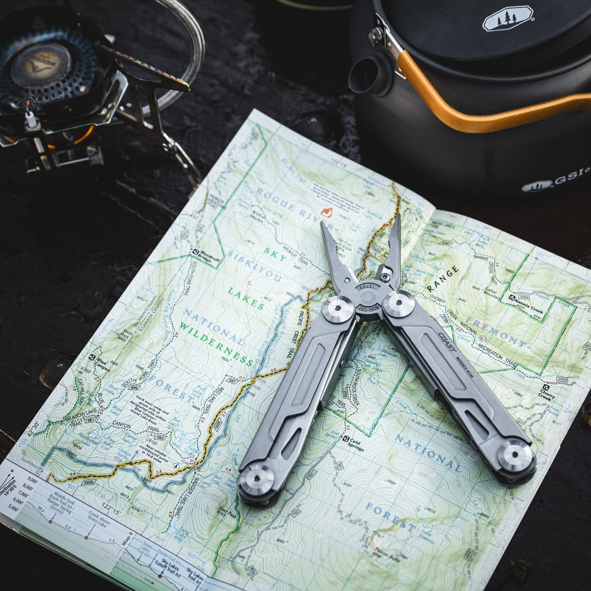 COAST MT400 Mackenzie Multi-Tool with Sheath